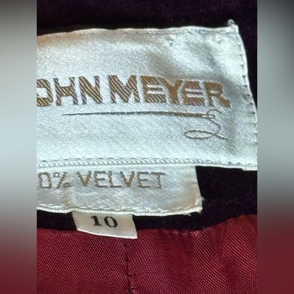 Vtg John Meyer Eggplant Purple Velvet Blazer 100% Velvet Jacket 10 - Picture 4 of 9